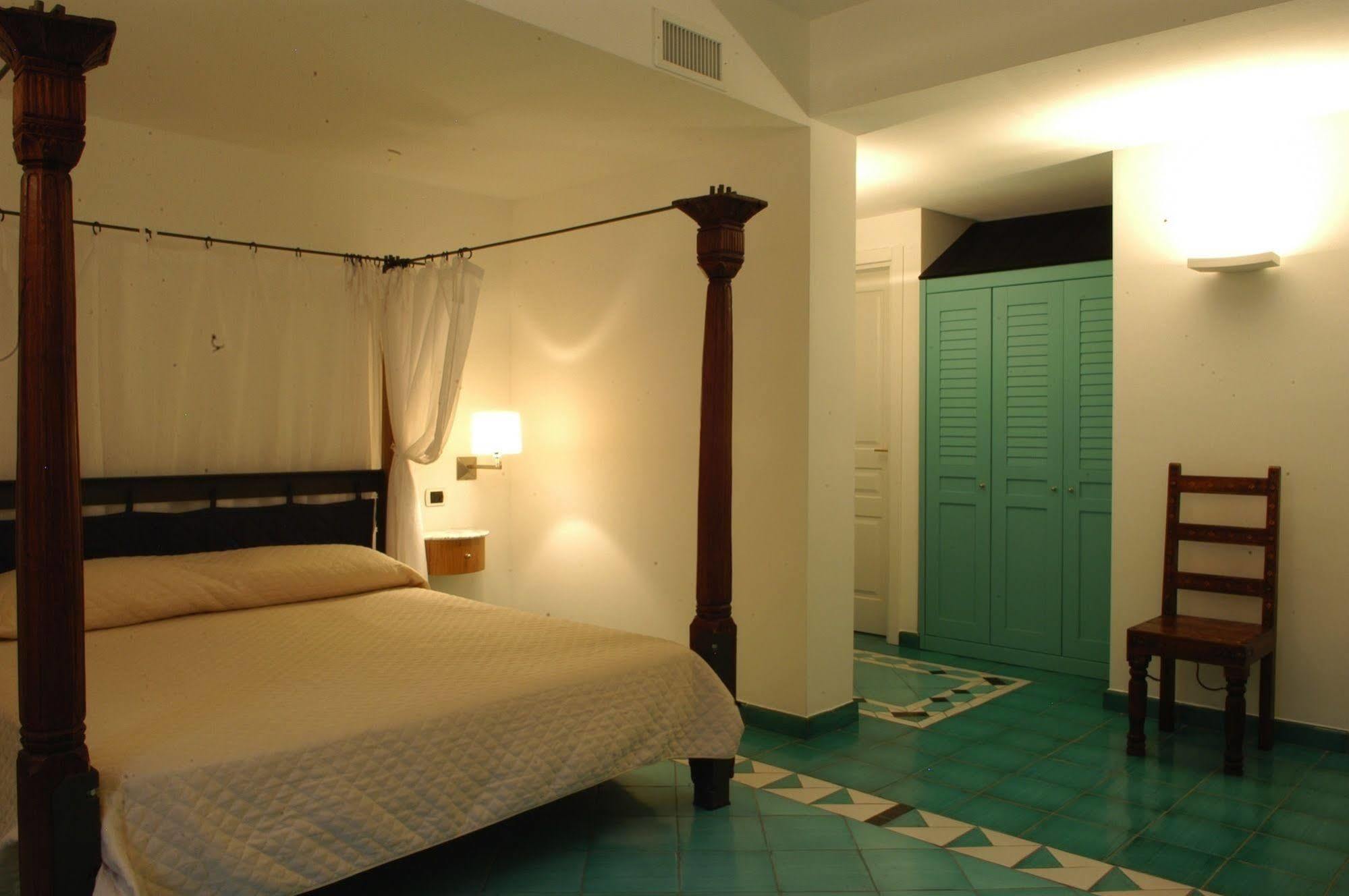Grand Hotel Santa Domitilla Ponza Esterno foto